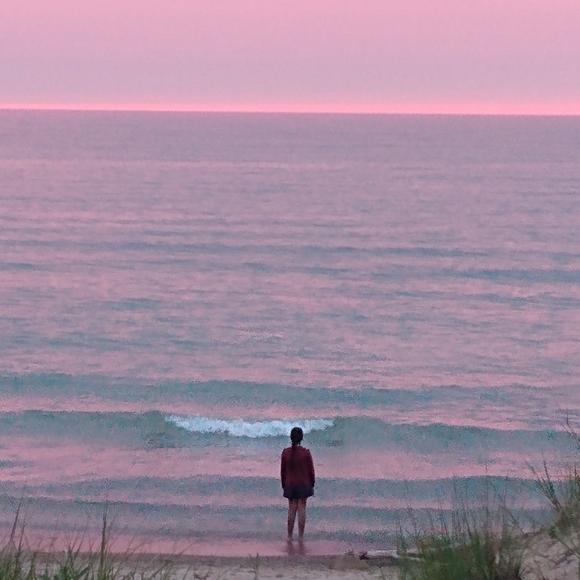 Meet your Posher, Jennifer - Picture 1 of 1